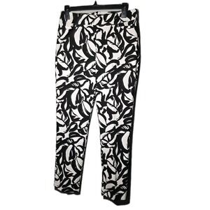 Chico's So Slimming Brigitte Slim Capri Crop Pants 0.5 US 6R Black/WhiteAbstract